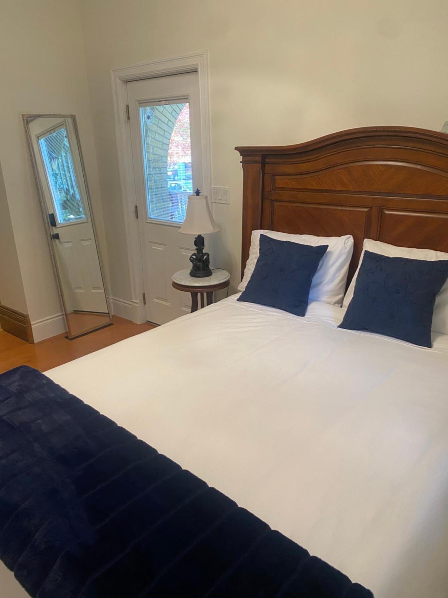 North Of Avon B&B Suites Stratford Buitenkant foto