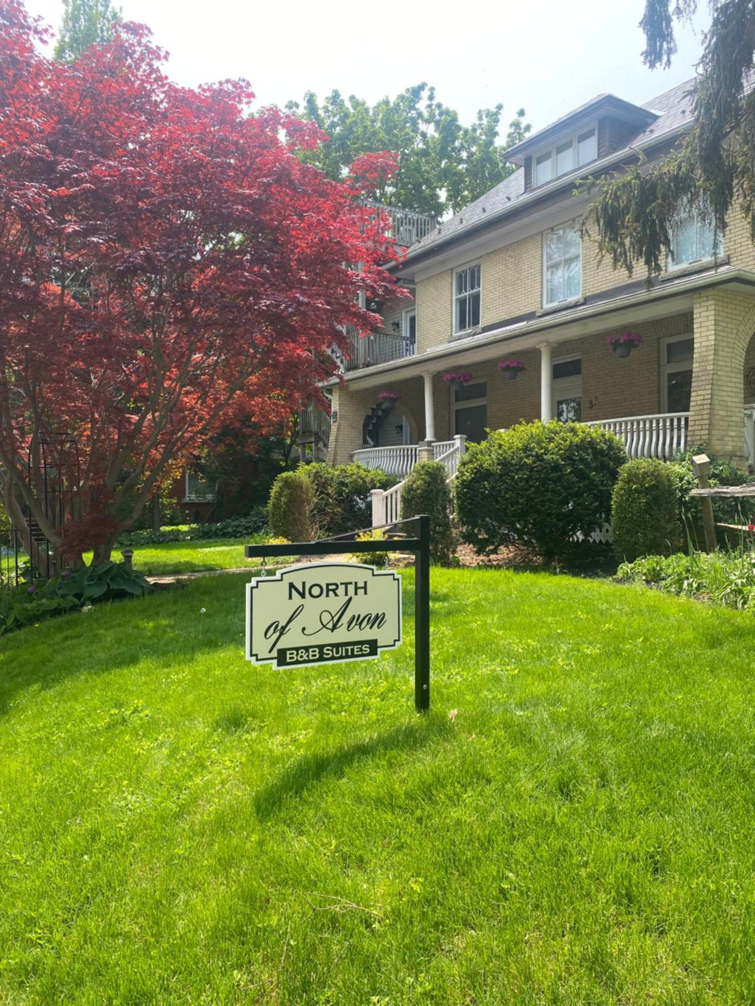 North Of Avon B&B Suites Stratford Buitenkant foto